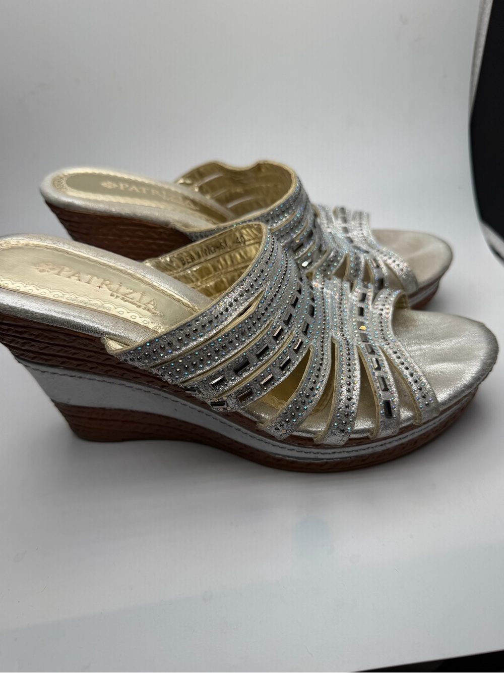 Spring Step Patrizia Size 9 Silver Sparkling Sandals